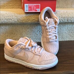 Nike Dunk Low Pink Suede Sneaker NEW